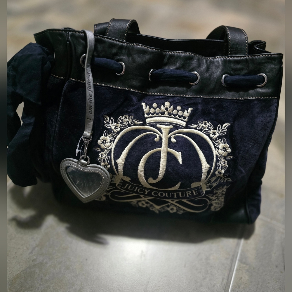 Juicy Couture Black Tote Bag - Picture 3 of 9